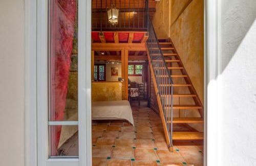 Fourques Apartment | Camoin