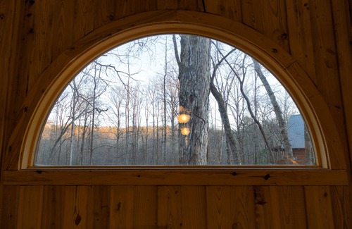 Demorest Cabin | Camp Bell at Twin Rivers - Peaceful Cabin w/Firepit & Outdoor Movie Projector!