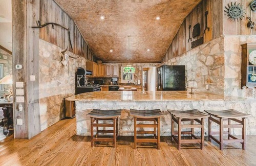 Blanco House | Camp Blanco | 18-Acre Ranch + Game Barn