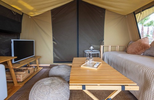 Mae Pim Hotel | CAMP CAYLA COASTA