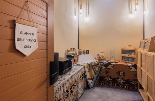 Mae Pim Hotel | CAMP CAYLA COASTA