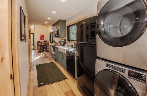 Grand Marais Cabin | Camp Du Nord.a Cozy 2-bedroom cabin in tranquil Grand Marais MN