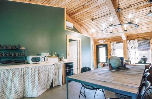 Waupaca Cabin | Camp Elsewhere Cabin