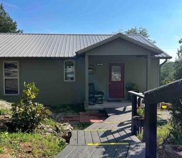 Cassville House | Camp Fisher Cottage