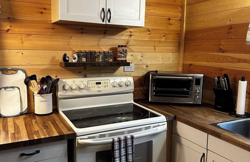 Sigel Cabin | Camp Harv- close to attractions & restaurants- Clarion River- Cooks Forest