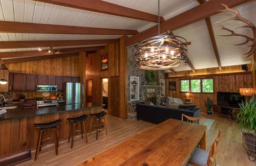 Swanton House | Camp Lontano: Lakefront, Private Dock, Hot Tub, Fire Pit!