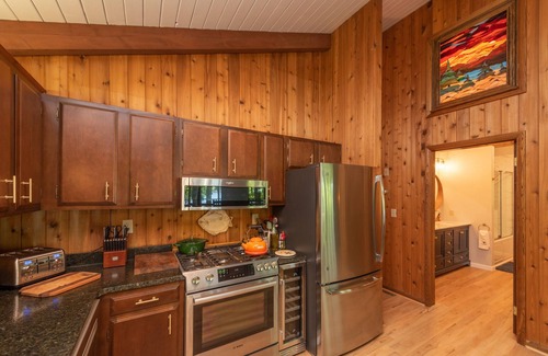 Swanton House | Camp Lontano: Lakefront, Private Dock, Hot Tub, Fire Pit!