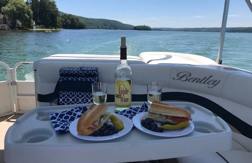 Cooperstown - Otsego Lake Cottage | "Camp Moonshine" Cooperstown Lakefront Cottage