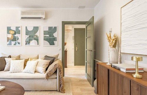 La Maternitat i Sant Ramon Apartment | Camp Nou Stadium