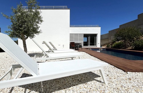 L'Escala Villa | Camp Pilans Vill'Alix. Contemporary, near beach, Private pool, Wifi.