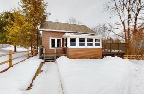 Bolton Landing House | Camp Ridgewood Cottage