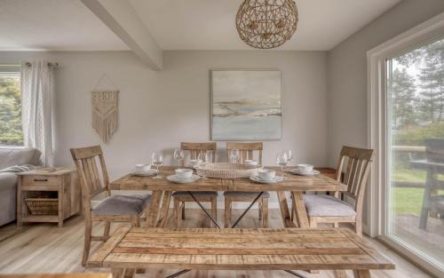Pacific City House | Camp Street Cottage - Meredith Lodging