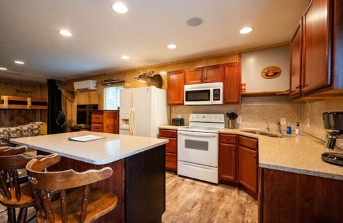 Pinconning Cabin | Camp Style Home, Pinconning, MI. 1/2 mile from Saginaw Bay, on Nyanquing Point