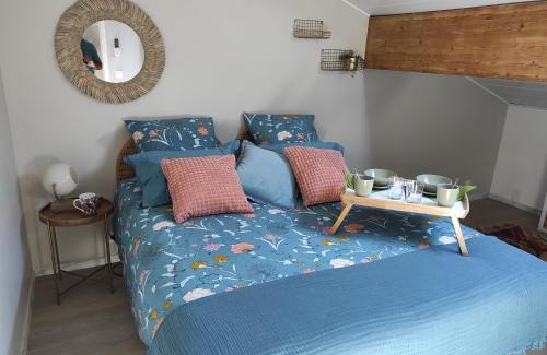 Panossas House | Campagne et Jacuzzi . c'est cosy le Bumble Bee !