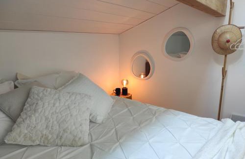 Panossas House | Campagne et Jacuzzi . c'est cosy le Bumble Bee !