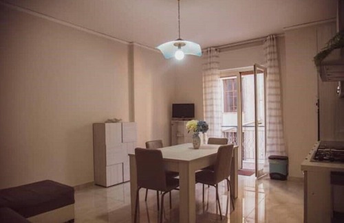 Poggiomarino Apartment | Campania Apartment Vesuvio Comfort - 150m station - 5km Pompeii