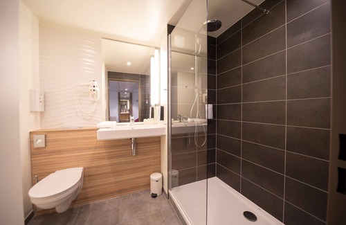 Fillinges Hotel | Campanile Findrol Savoie Leman