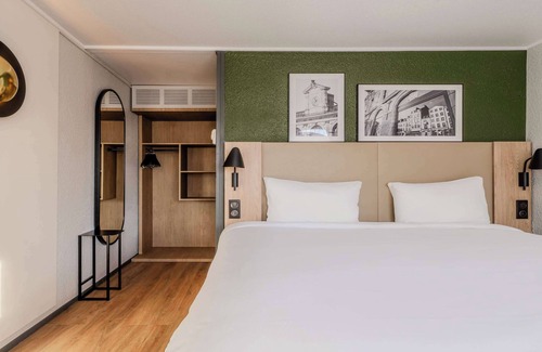 Meaux Hotel | Campanile Meaux