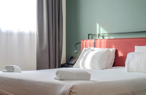 Tournezy Hotel | Campanile Montpellier Ouest