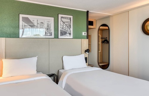 Saint-Martin Hotel | Campanile NATURE - Cergy Pontoise