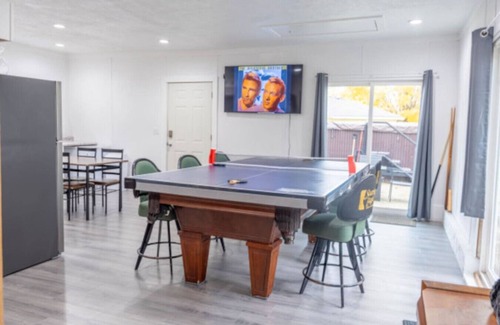 Alto Apartment | Campau Lake 2 cottage 2 king, hot tub, pool, kayak