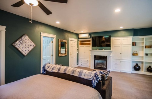 Market District Bed & Breakfast | Campbell House Inn