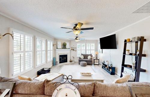 Orangeburg County House | Campbell Lake House
