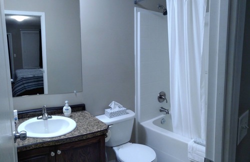 Gull Lake House | Campbell's Clean & Comfortable Modern Duplex 4472A