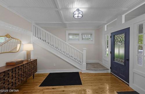 Jackson House | Campbell Street Charm