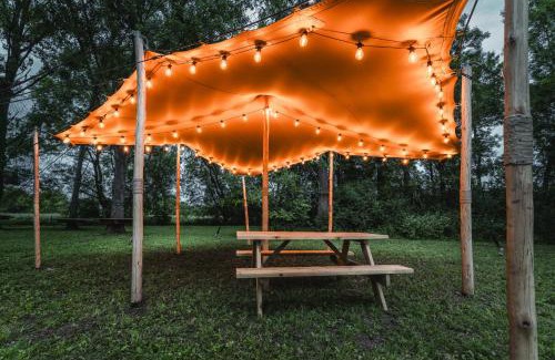 Genouilleux House | Campement au reve - Genouilleux