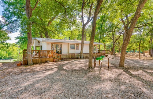 New Braunfels House | Camper Cowboy Pool–Close to River&Trails w/Kayak