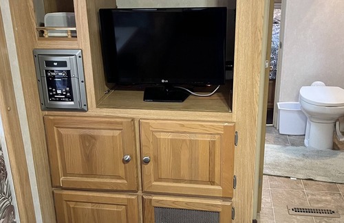 Pentwater RV Rental | Camper in the village of Pentwater. Large campsite on 2nd st E of Clymer