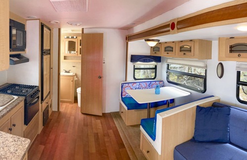 River Bourgeois House | Camper's Nest secluded on a protected canoe bay only 12 min distant to St.Peters