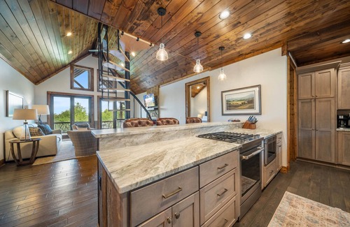 Banner Elk House | Campfire Trail at Eagles Nest - pet friendly, mtn views