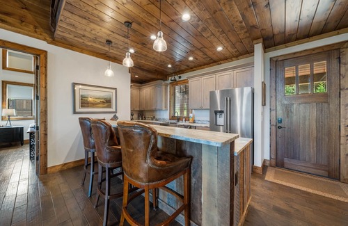Banner Elk House | Campfire Trail at Eagles Nest - pet friendly, mtn views