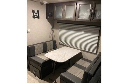 Weatherford House | Campground Weatherford / Fort Worth West KOA (RV Rental with Delivery Only)