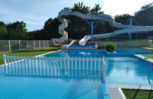 Saint-Mande-sur-Bredoire House | Camping le Lizot - 3 room mobile home 4 people