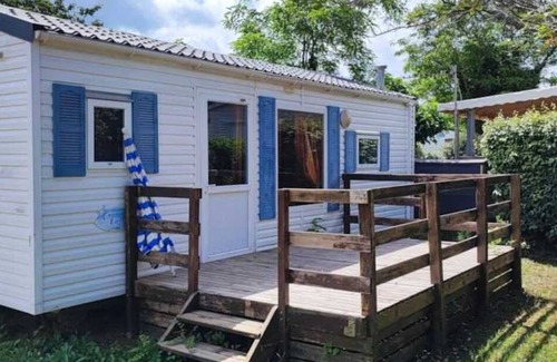 Saint-Remeze House | Camping 3 étoiles - Piscine - ccaideb