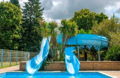 Saint-Yvi House | Camping 3 étoiles - Piscine - efcaga