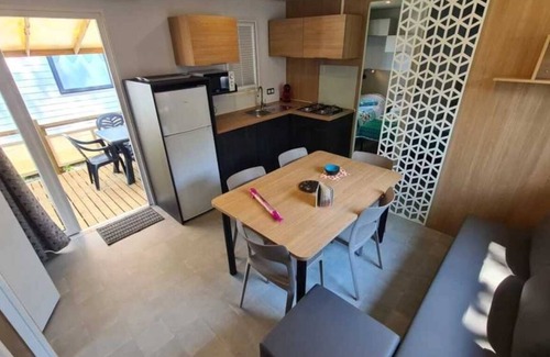 Valensole House | Camping 3 étoiles - Piscine - ccbaefh