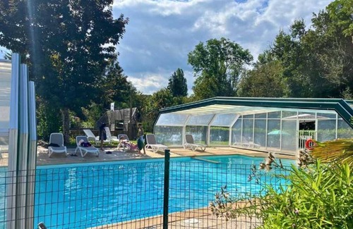 Messery House | Camping 3 étoiles - Piscine - ccafbie