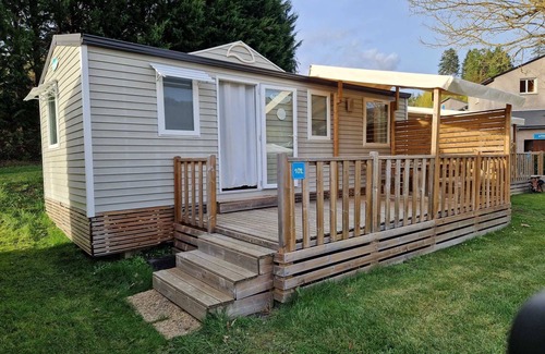 Saint-Geniez-d'Olt House | Camping 4 étoiles - Parc aquatique - efahaa