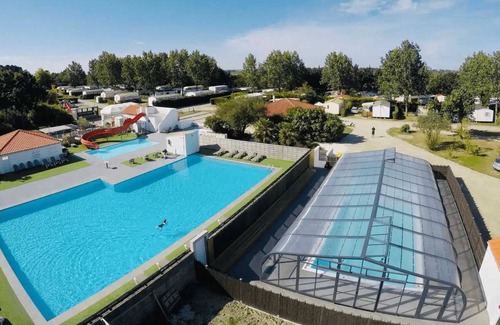 Bourgneuf-en-Retz House | Camping 4 étoiles - Piscine - efchb0