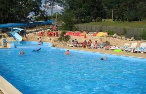 Salles House | Camping 4 étoiles - Parc aquatique - eee0if