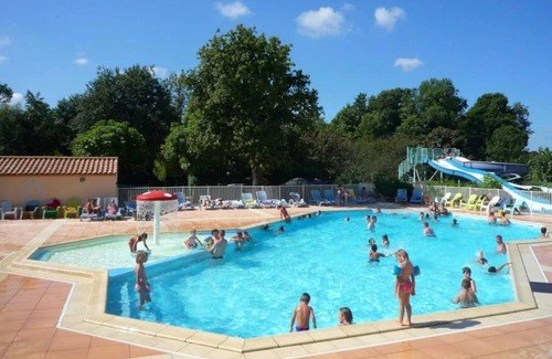 Challans House | Camping 4 étoiles - Parc aquatique - efciaa