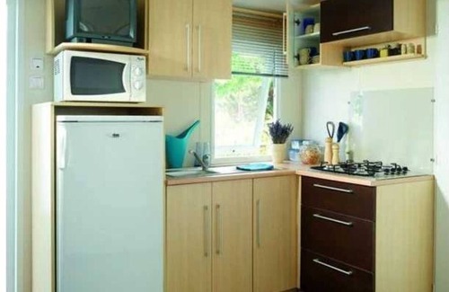 Monceaux-sur-Dordogne House | Camping 4 étoiles - Piscine - ef0bih