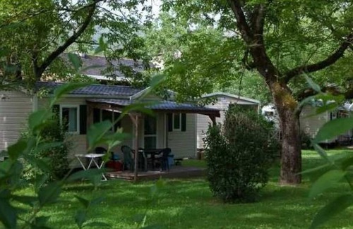 Monceaux-sur-Dordogne House | Camping 4 étoiles - Piscine - ef0bih