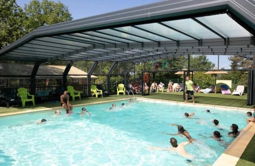 Loupiac House | Camping 4 étoiles - Piscine - eecc0d