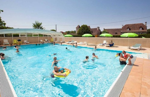 Thegra House | Camping 4 étoiles - Piscine - eeicab
