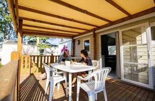Azur House | Camping 4 étoiles - Piscine - eecabb